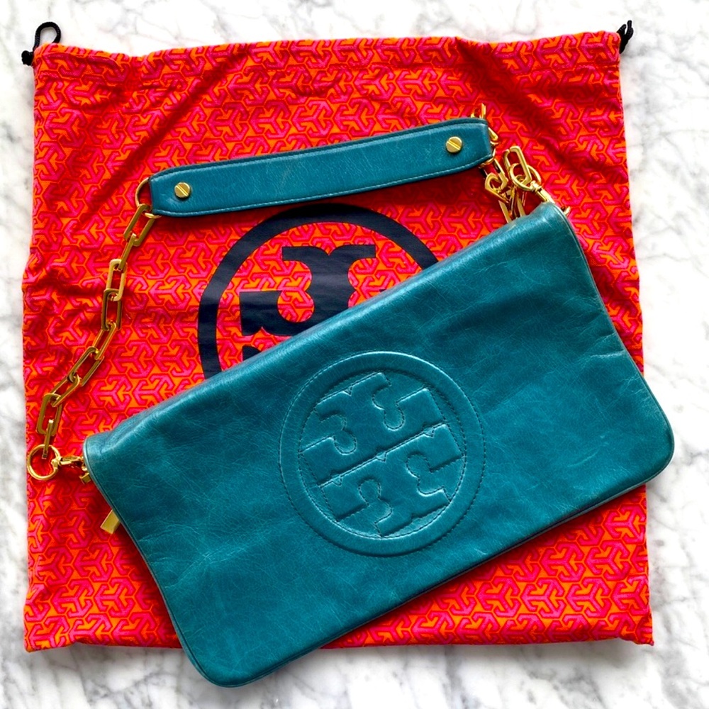 Super cute 🥰 vintagy TOry Burch